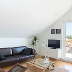 Trendy Bright Flat With Balcony By Host Wise