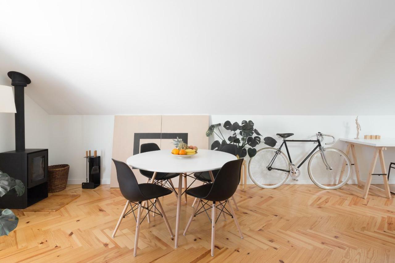 Apartment Trendy Bright Flat With Balcony By Host Wise *